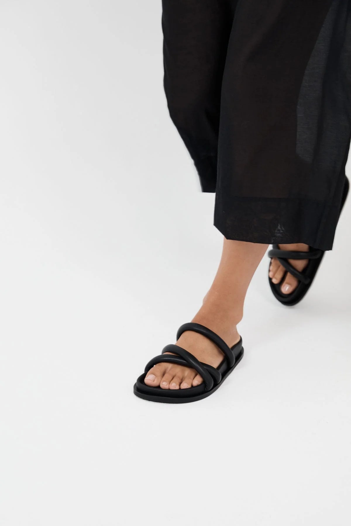 Soft Cross Strap Slide - Black