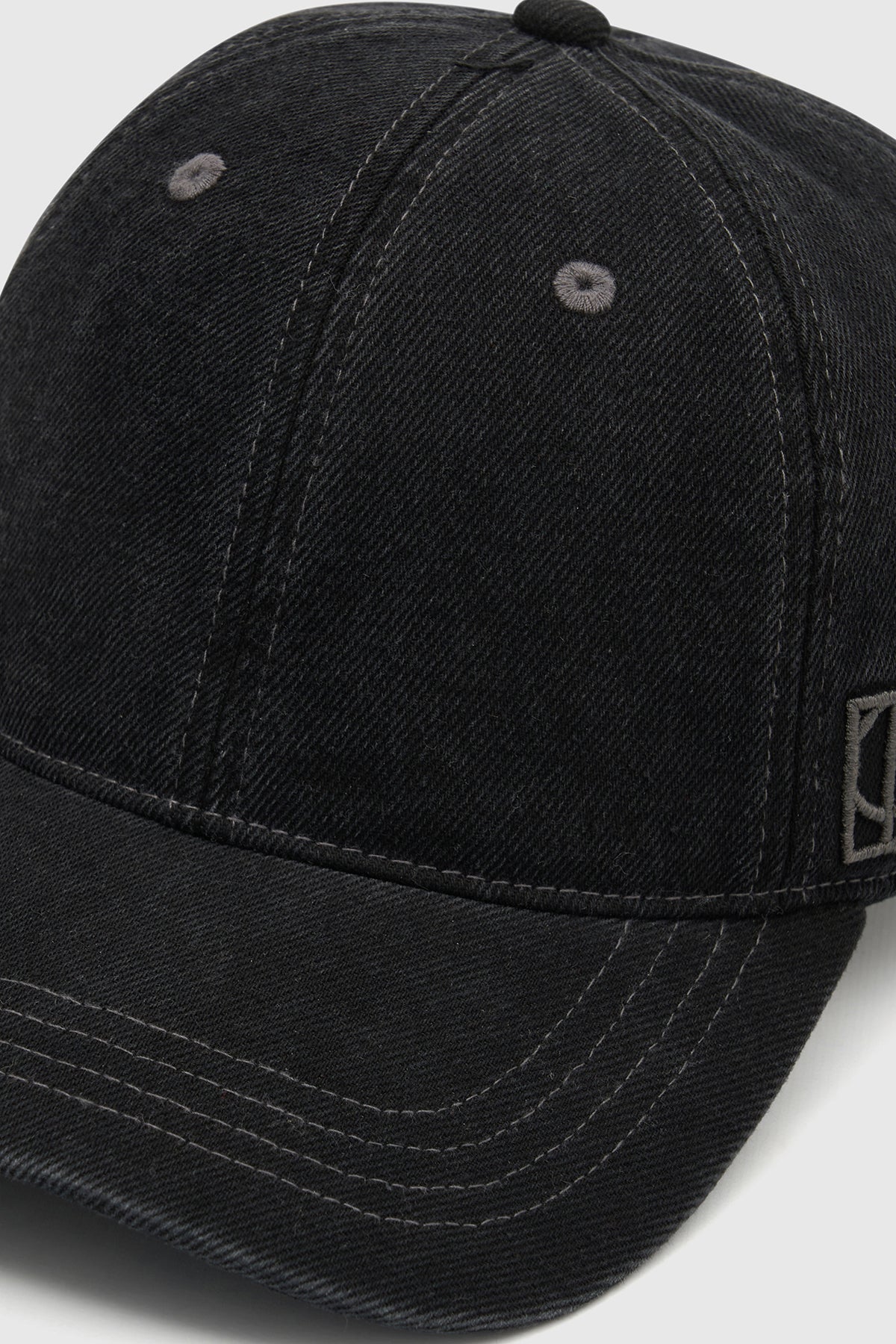 Sola Cap Inky Black