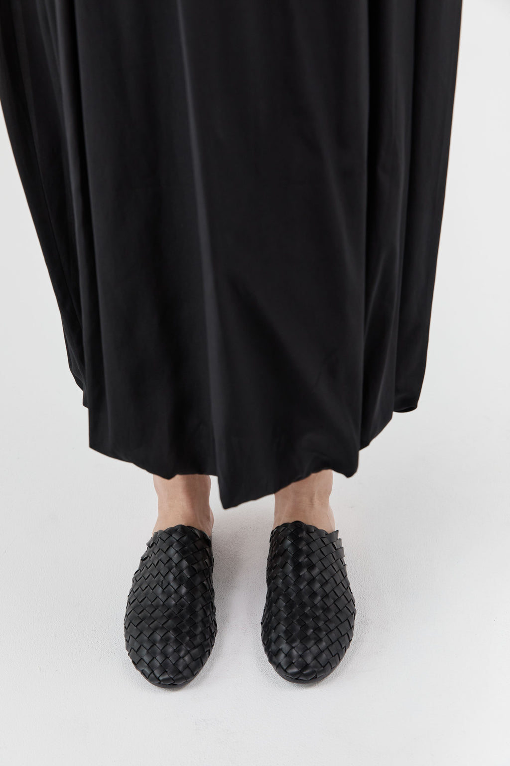 COMING SOON Bunto Woven Slides Black