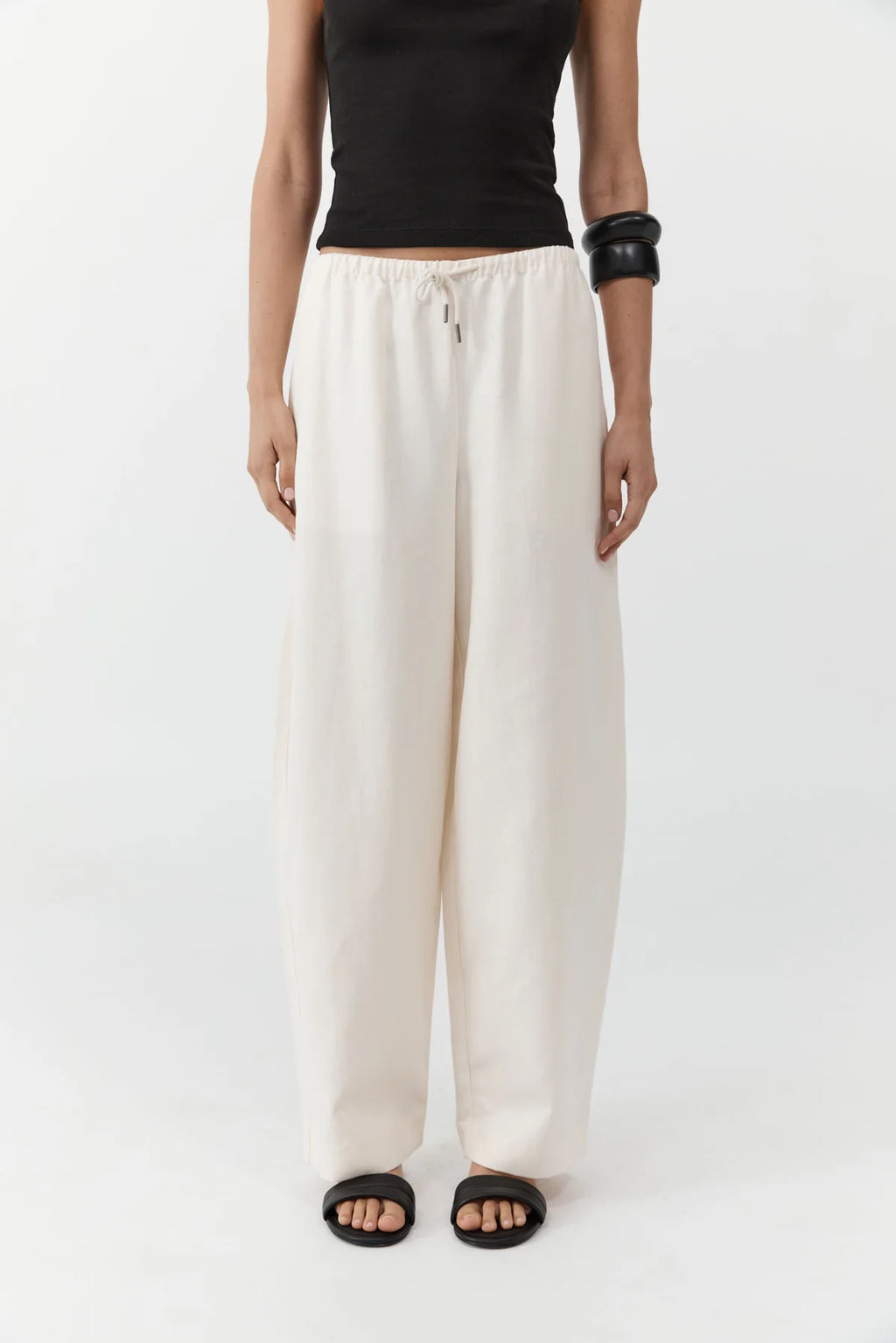 Fine Drawstring Relaxed Pant