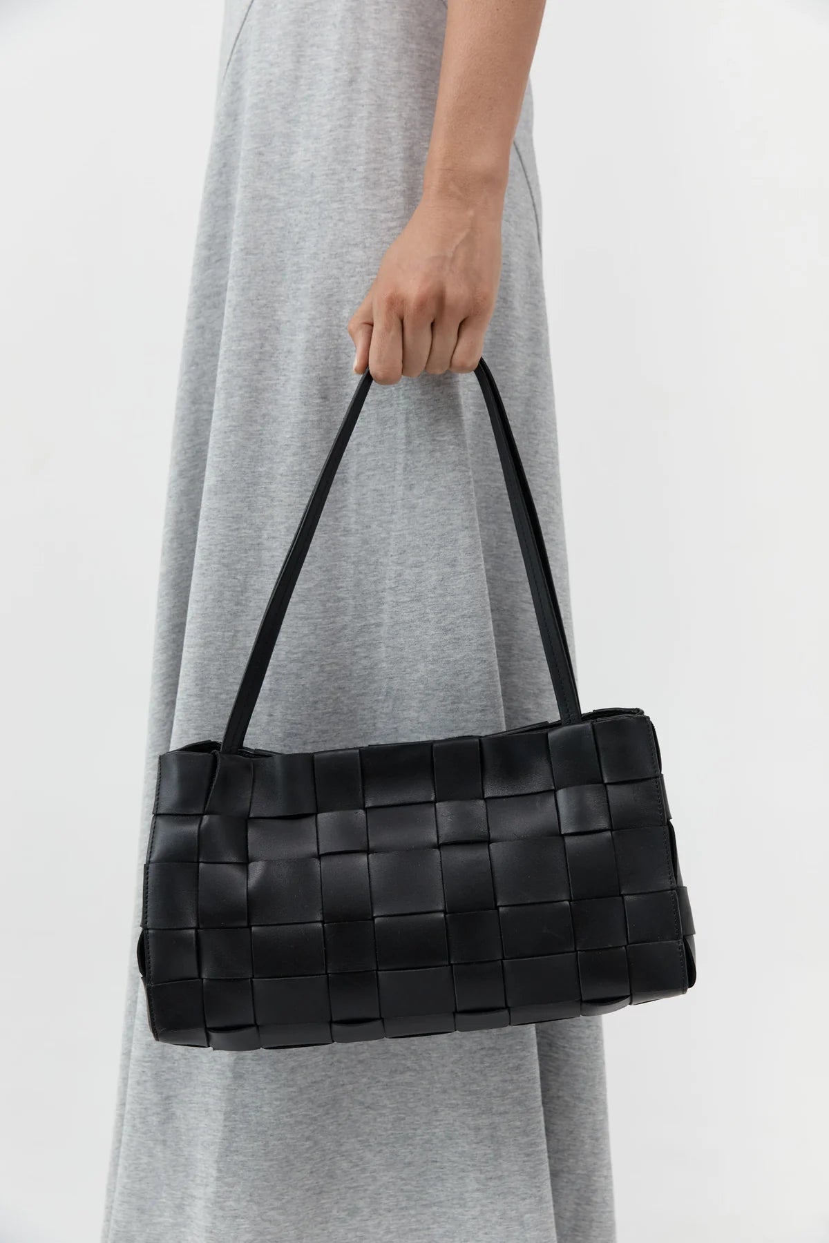 Slim Woven Tote Black