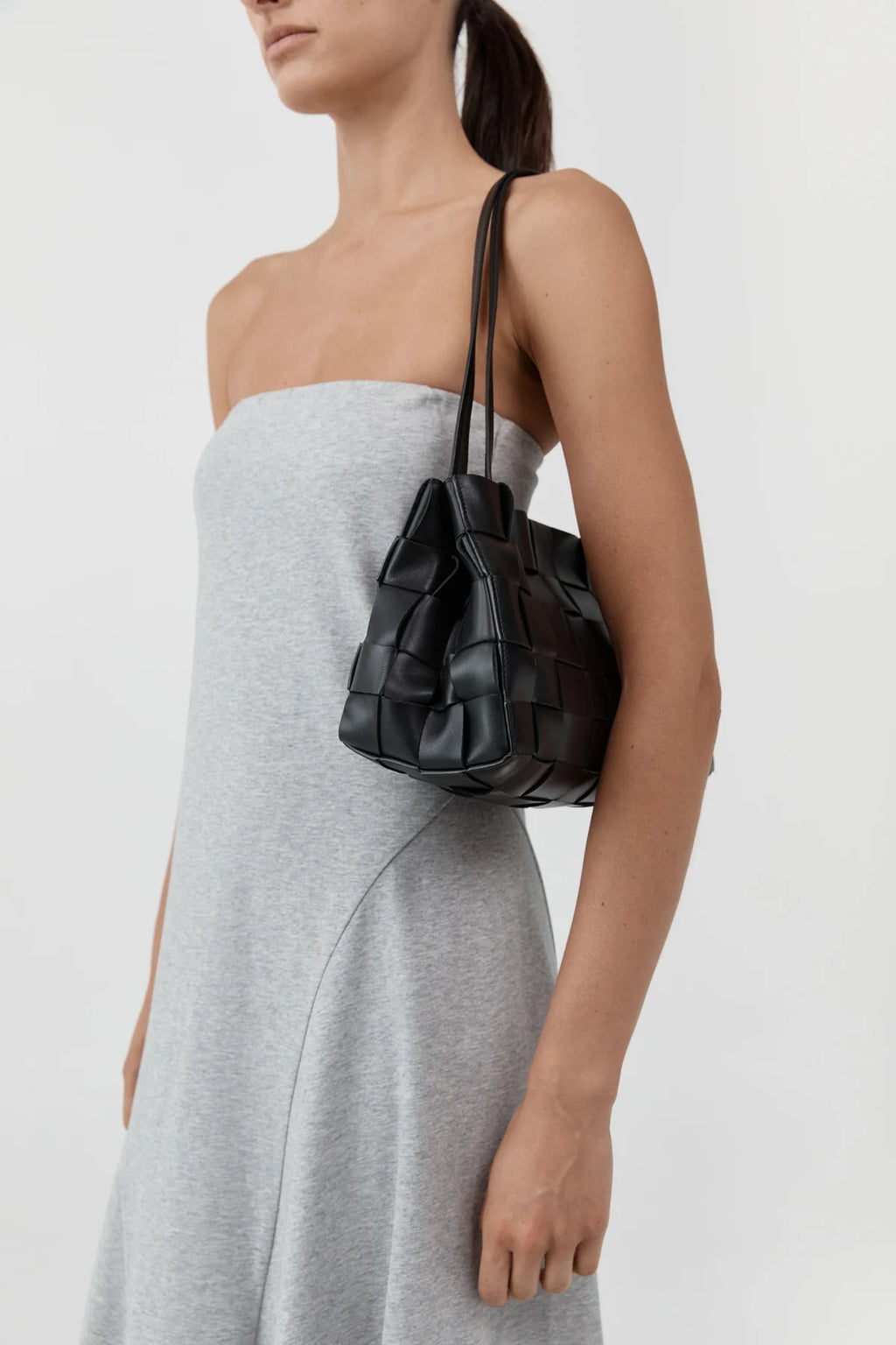 Slim Woven Tote Black