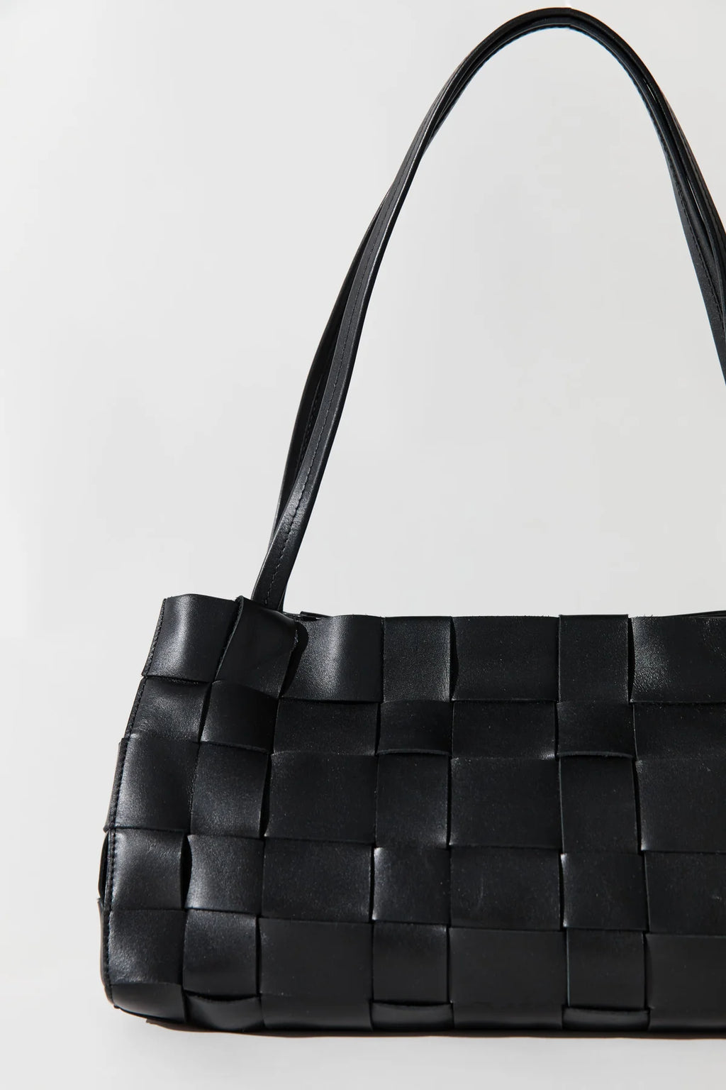Slim Woven Tote Black