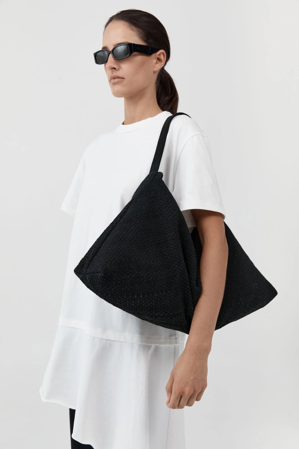 Woven Hobo Bag in Washed Black