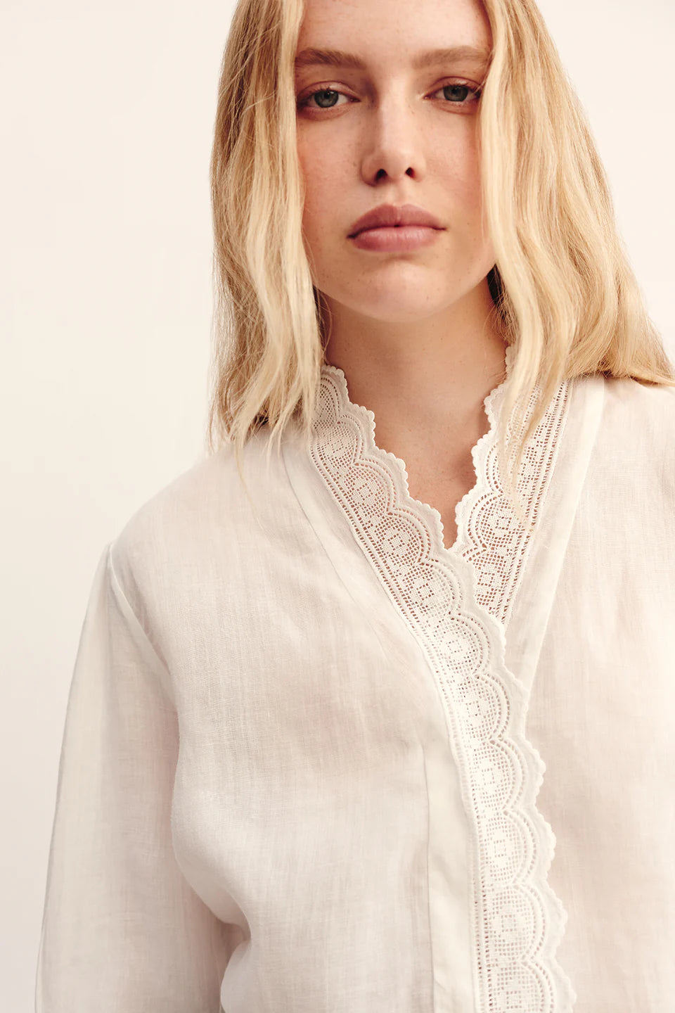 Grace Shirt Vintage White