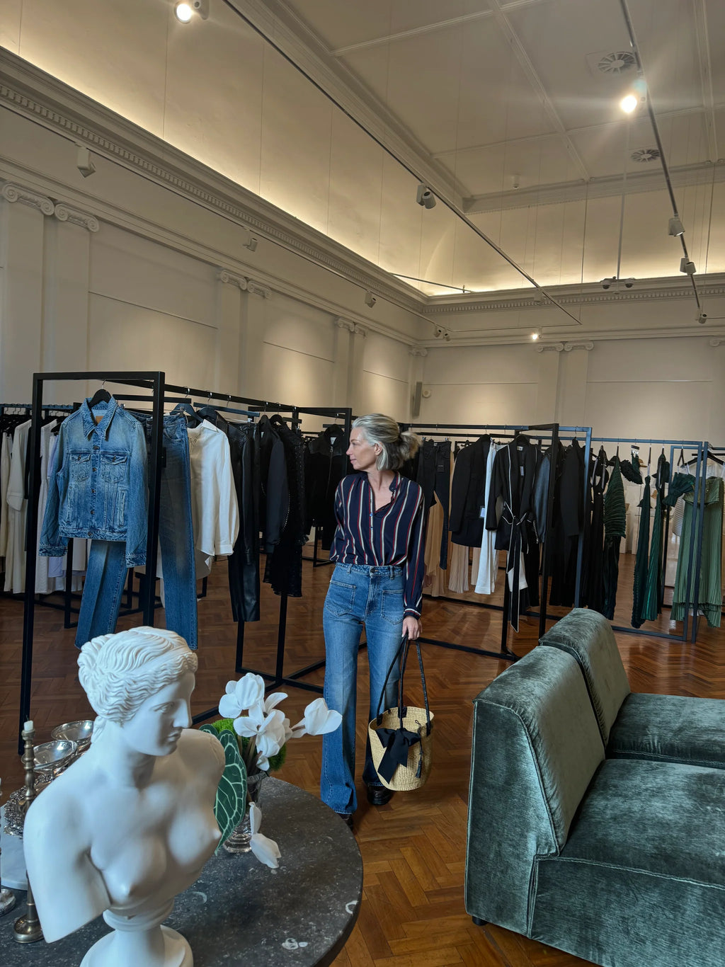 Long Handle Basket - Black