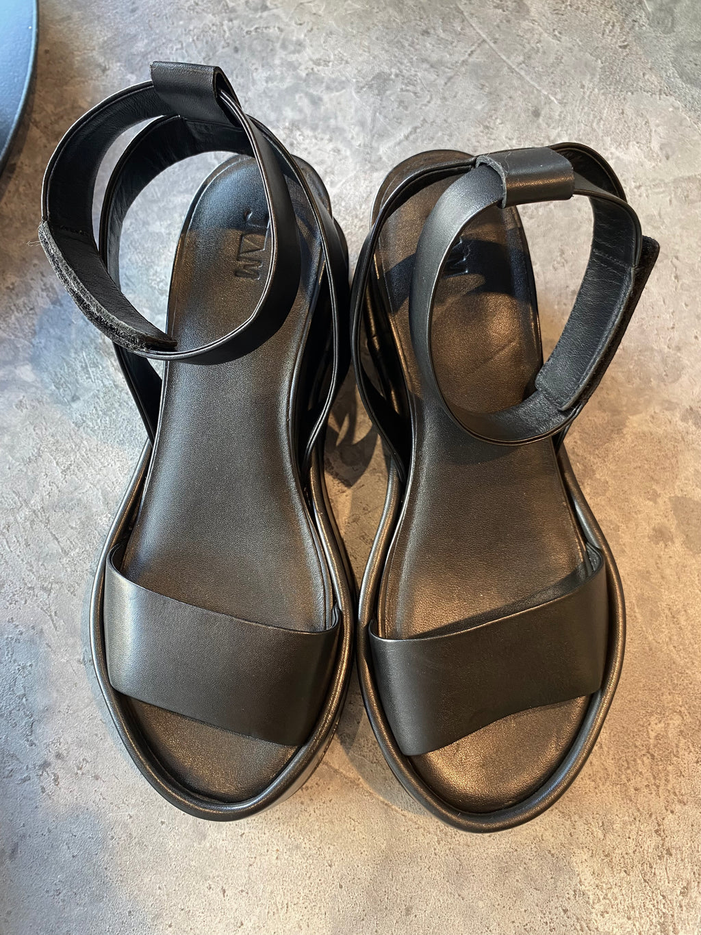 Jasmine Wedge - Black