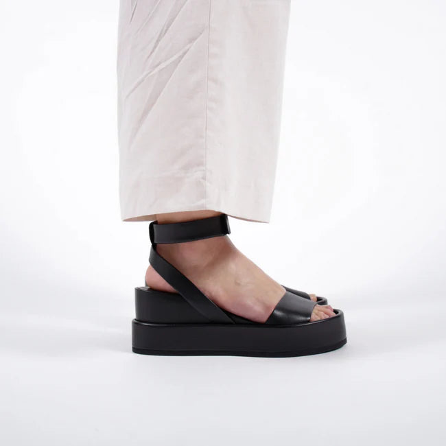 Jasmine Wedge - Black
