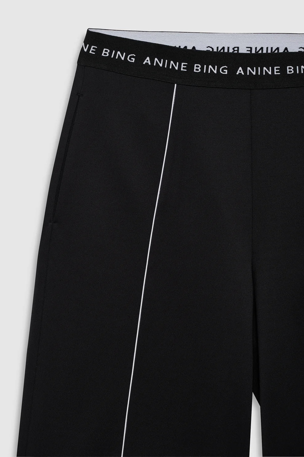 Sari Jogger