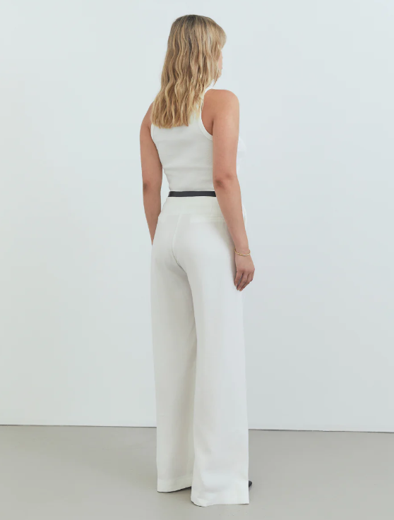 V&W Tank Ivory