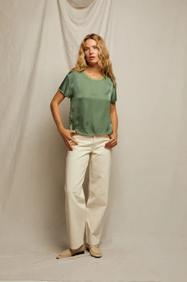 Delphine Satin Crewneck tee Aloe