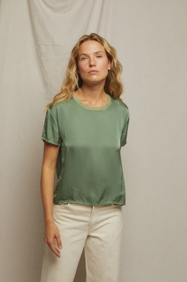 Delphine Satin Crewneck tee Aloe