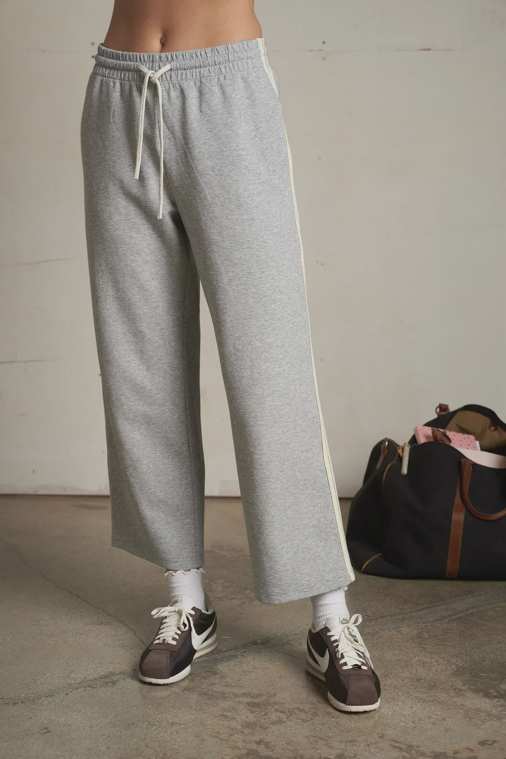 Claud Travel Track Pant Grey